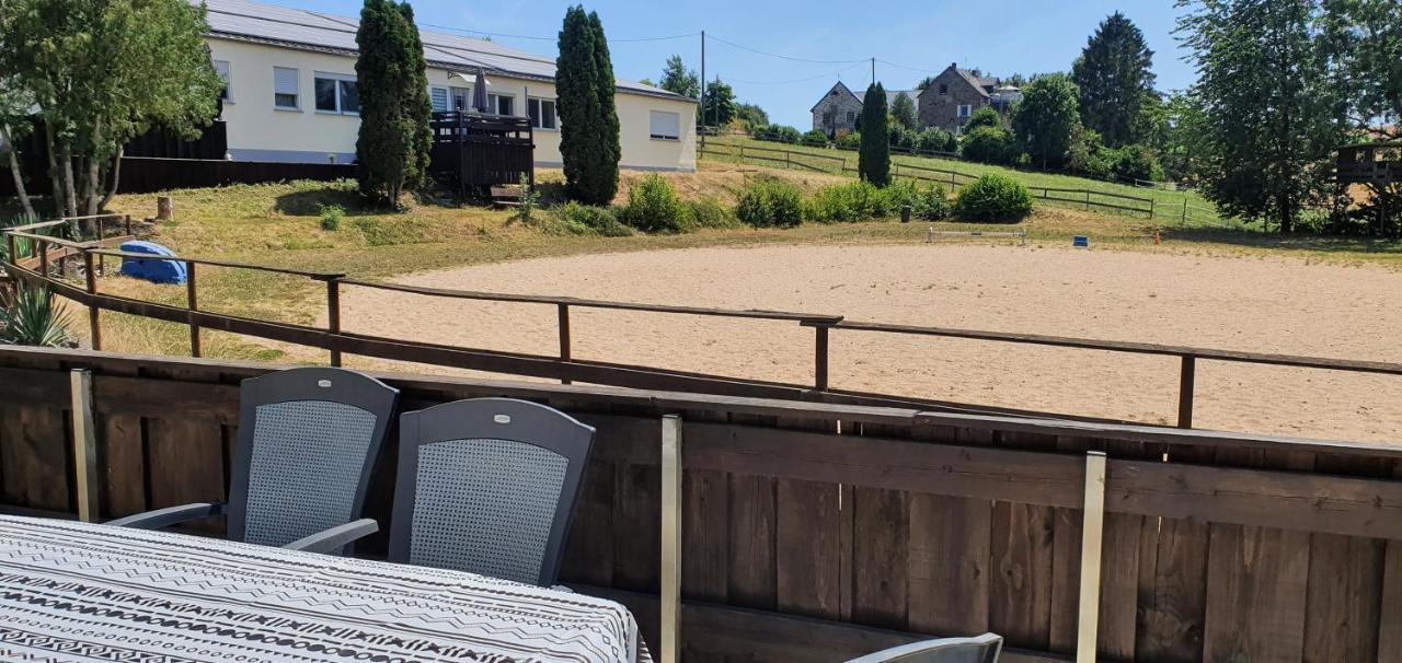 Besondere Ferienwohnung Spirit Auf Idyllischem Reiterhof Nahe Burg Eltz Münstermaifeld Buitenkant foto